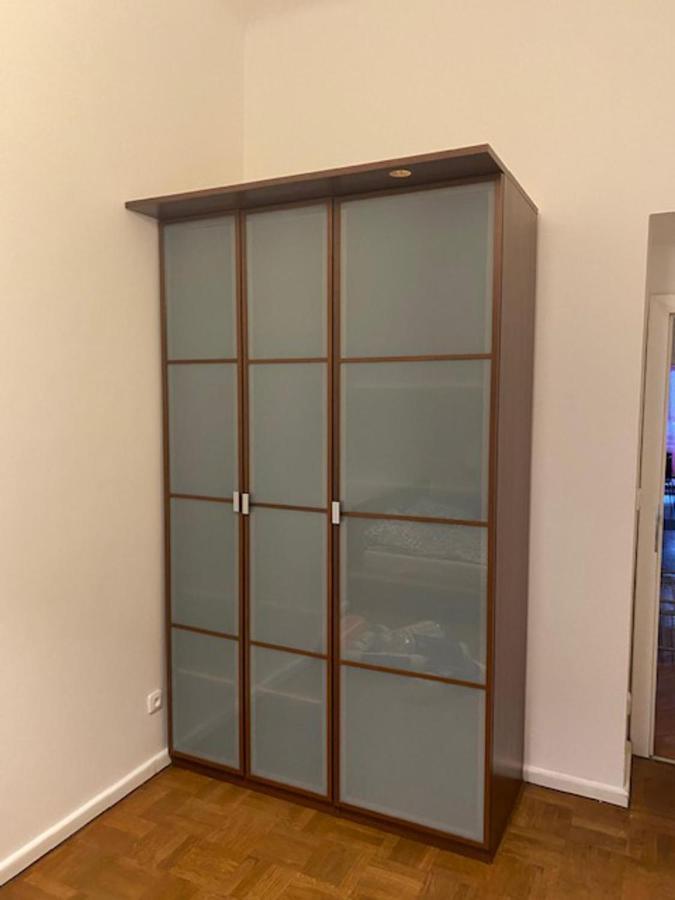 Large 3 Bedroom Family With Balcony Apartmán *